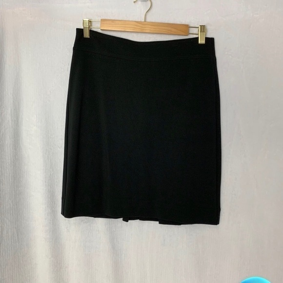 MARC BY MARC JACOBS SIZE SMALL BLACK SKIRT - Picture 9 of 9
